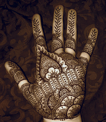  Traditional hand henna design by Lindsay Celaya